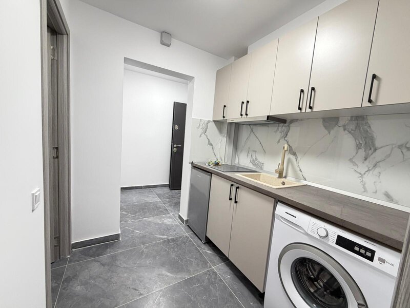 Titan, garsoniera, posibilitate rate,